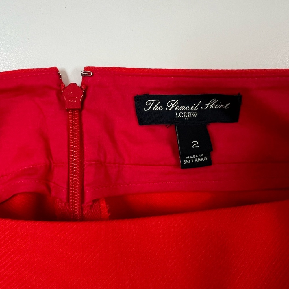 J. Crew Factory Red Pencil Skirt. Size 2 - Picture 5 of 7